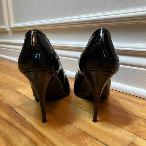 Stuart Weitzman Swoon almond toe stiletto pump in black patent size 10.5M - Picture 4 of 10